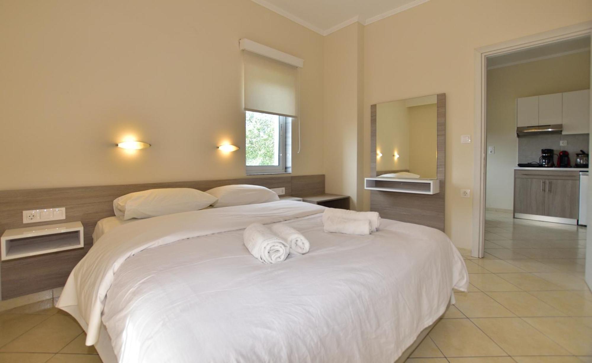 Flisvos Rooms ปาไลโอโกรา ภายนอก รูปภาพ