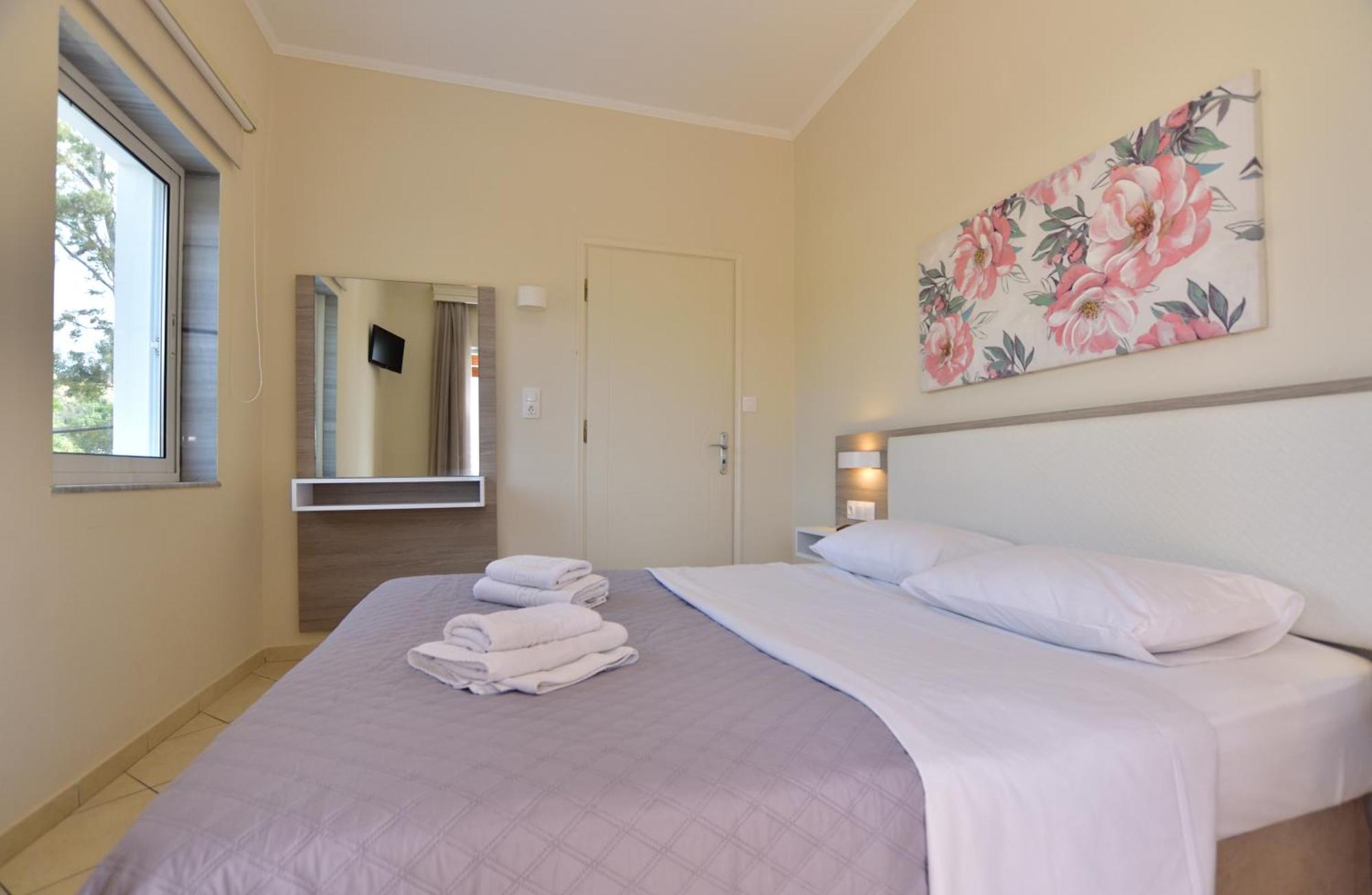 Flisvos Rooms ปาไลโอโกรา ภายนอก รูปภาพ